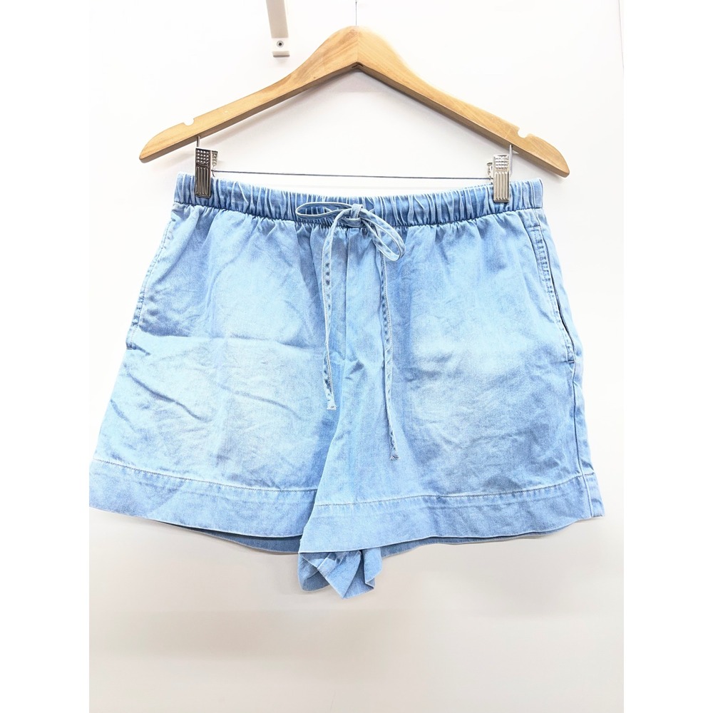 Anthropologie Cloth & Stone Light Wash Denim Drawstring Elastic Waist Shorts M